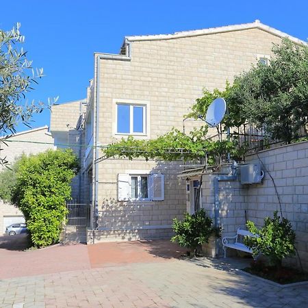 Apartments By The Sea Duce, Omis - 2737 Duće Exterior foto