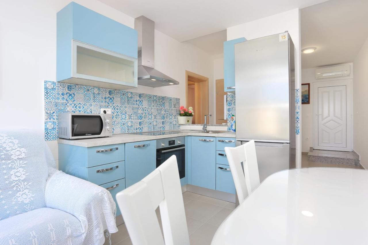 Apartments By The Sea Duce, Omis - 2737 Duće Exterior foto
