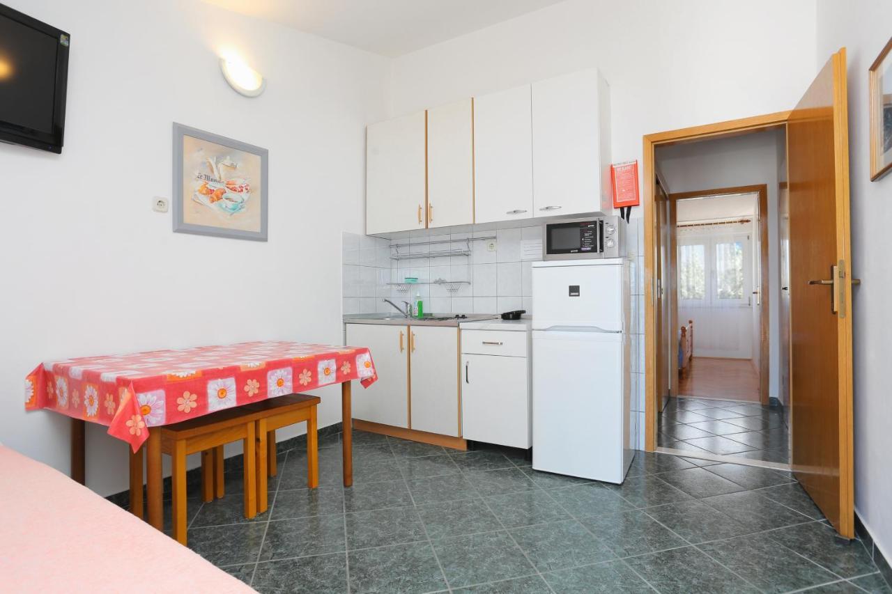 Apartments By The Sea Duce, Omis - 2737 Duće Exterior foto